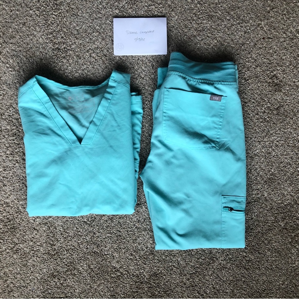 Figs scrubs